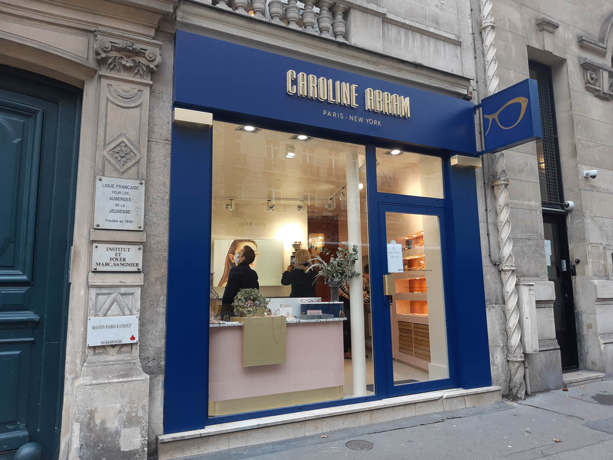 boutique caroline abram vitrine