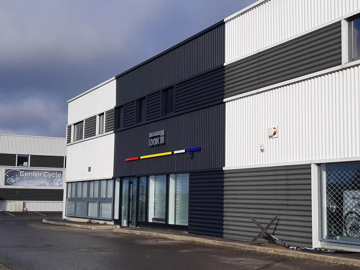 boutique look cycles exterieur